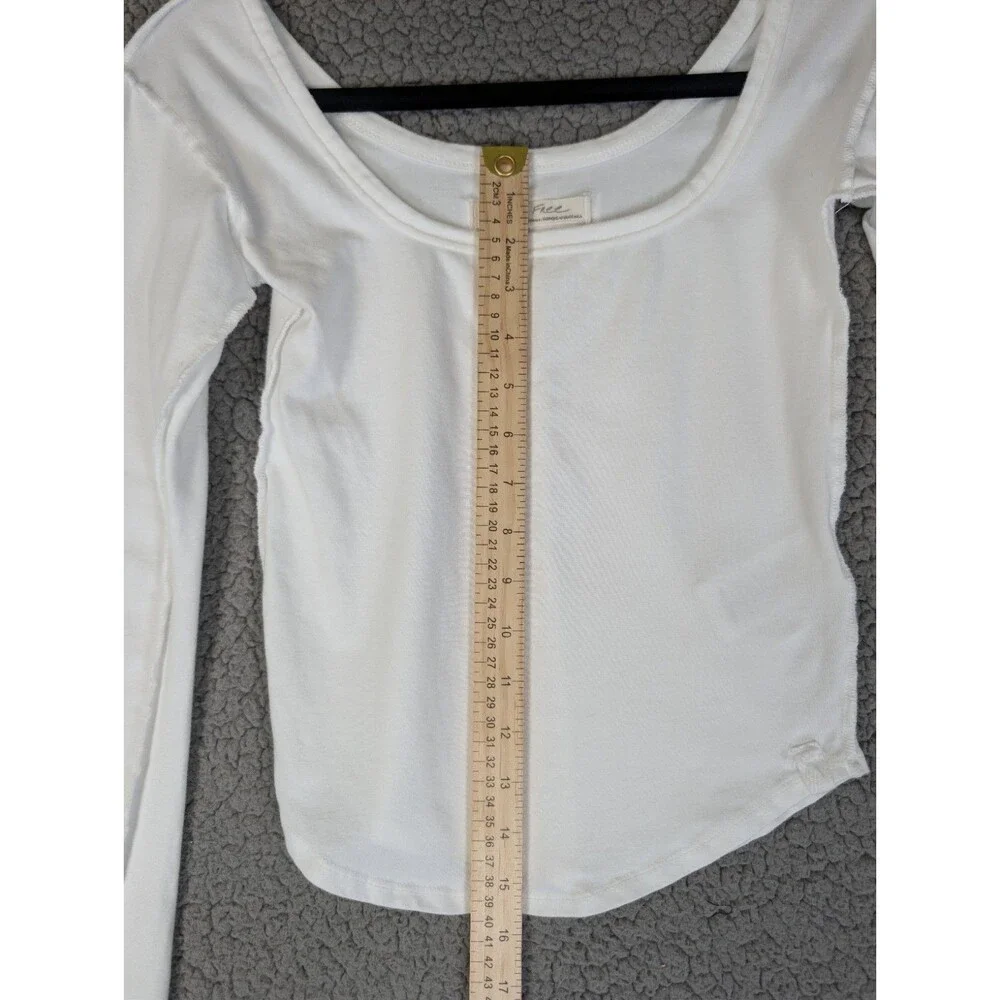 Free People We The Free Long Sleeve Top Scoop Neck White XS Raw Seam Shirt Boho